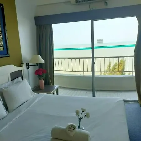 Beachfront Full Sea Penang Tanjung Bungah  Exterior photo