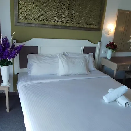 Beachfront Full Sea Penang Tanjung Bungah  Exterior photo